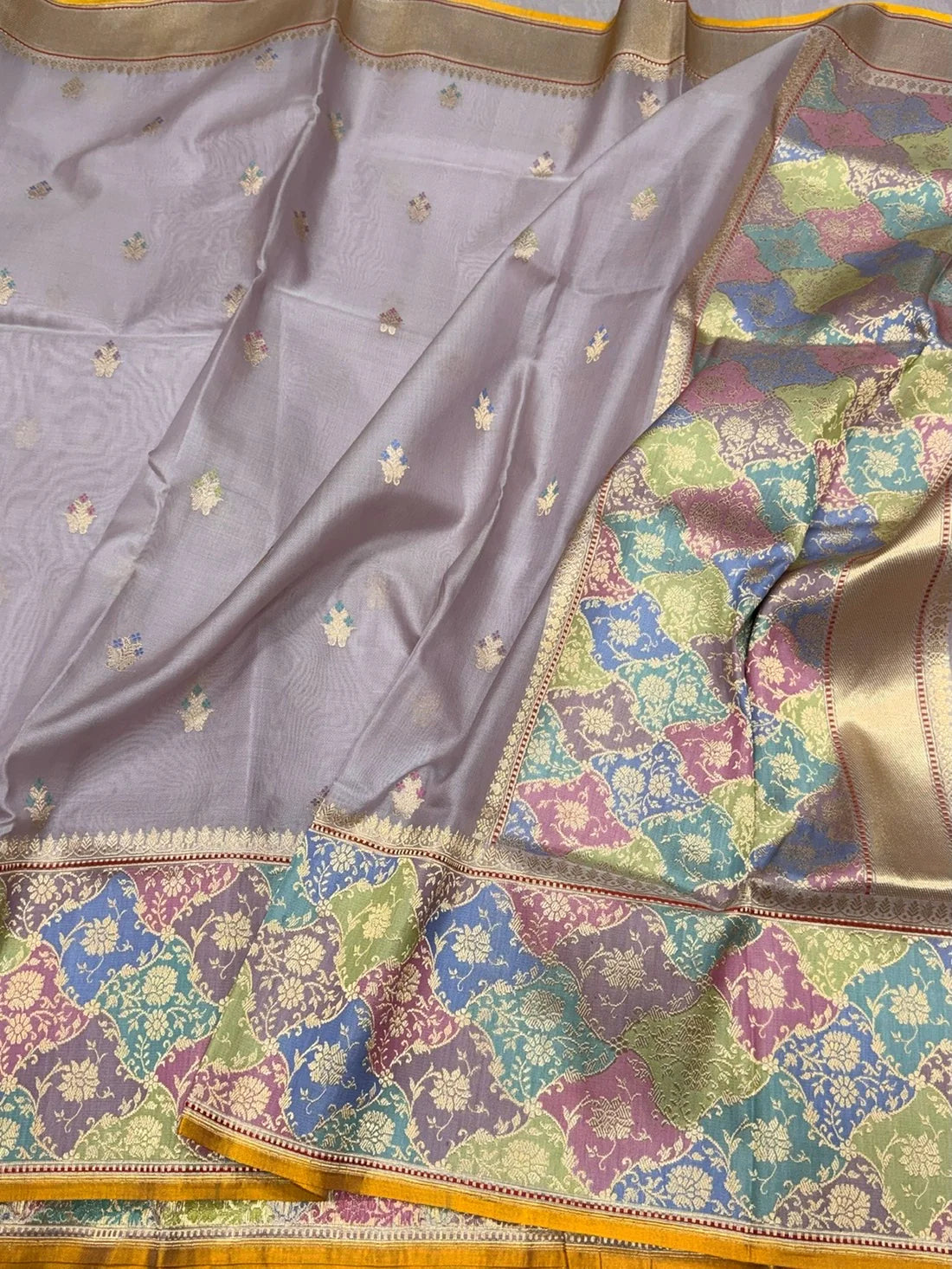 Light Lavender Handwoven Pure Organza Silk Sari – Kadwa Weave, Kora-Mulberry Silk, Skirt Border Sari