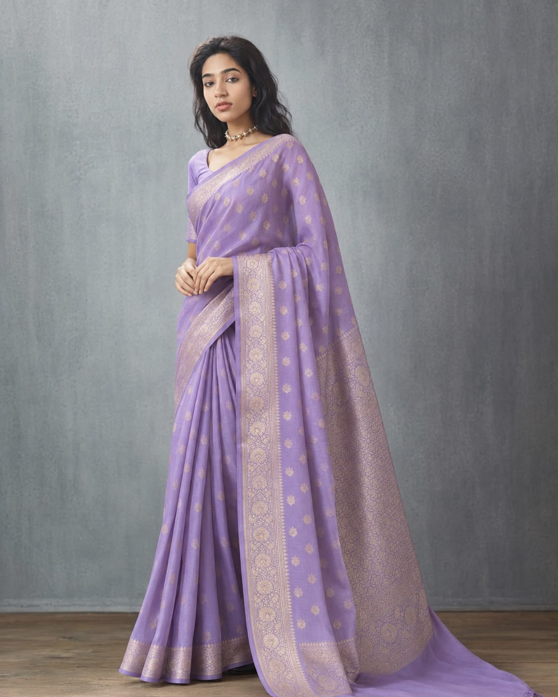 Wisteria Lavender Banarasi Handloom Sari — Scattered Rosette Booti Body & Dense Gold Zari Multi-Band Border