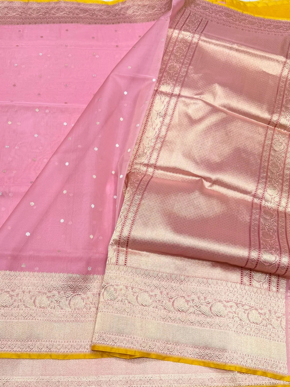 Pastel Pink Pure Organza Silk Banarasi Handloom Sari — Gold Zari Floral Pallu & Yellow Contrast Blouse