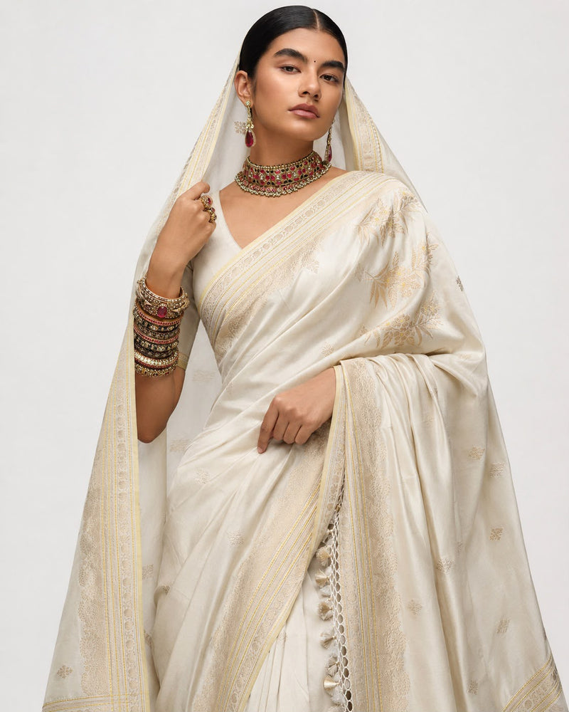Ivory Banarasi Mulberry Silk Sari — Diamond Booti Body with Lime Petni, Self-Tone Border & Naturalistic Floral Pallu